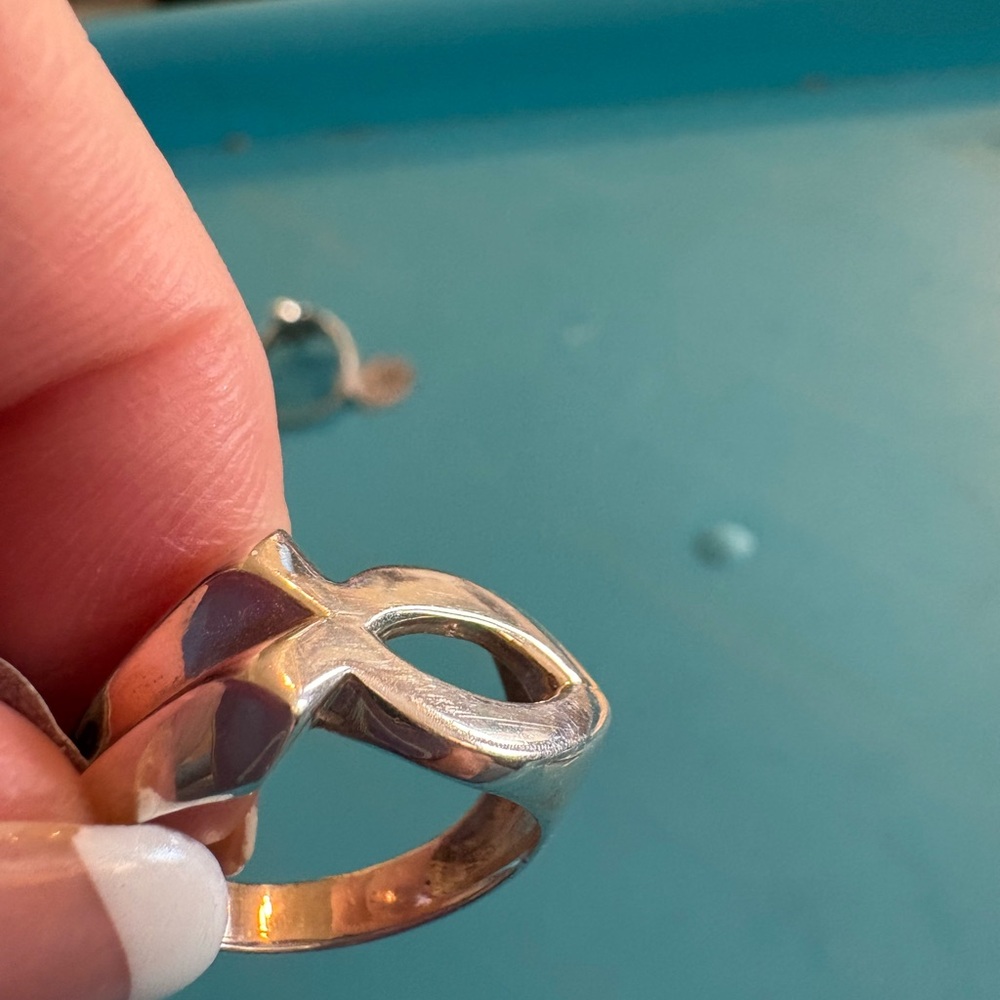 SILVER ICHTHUS FISH RING - Picture 4 of 10